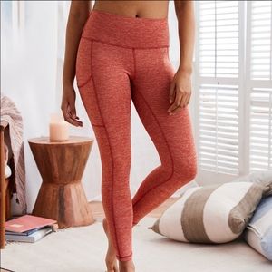 Aerie feece lined play pocket legging small short